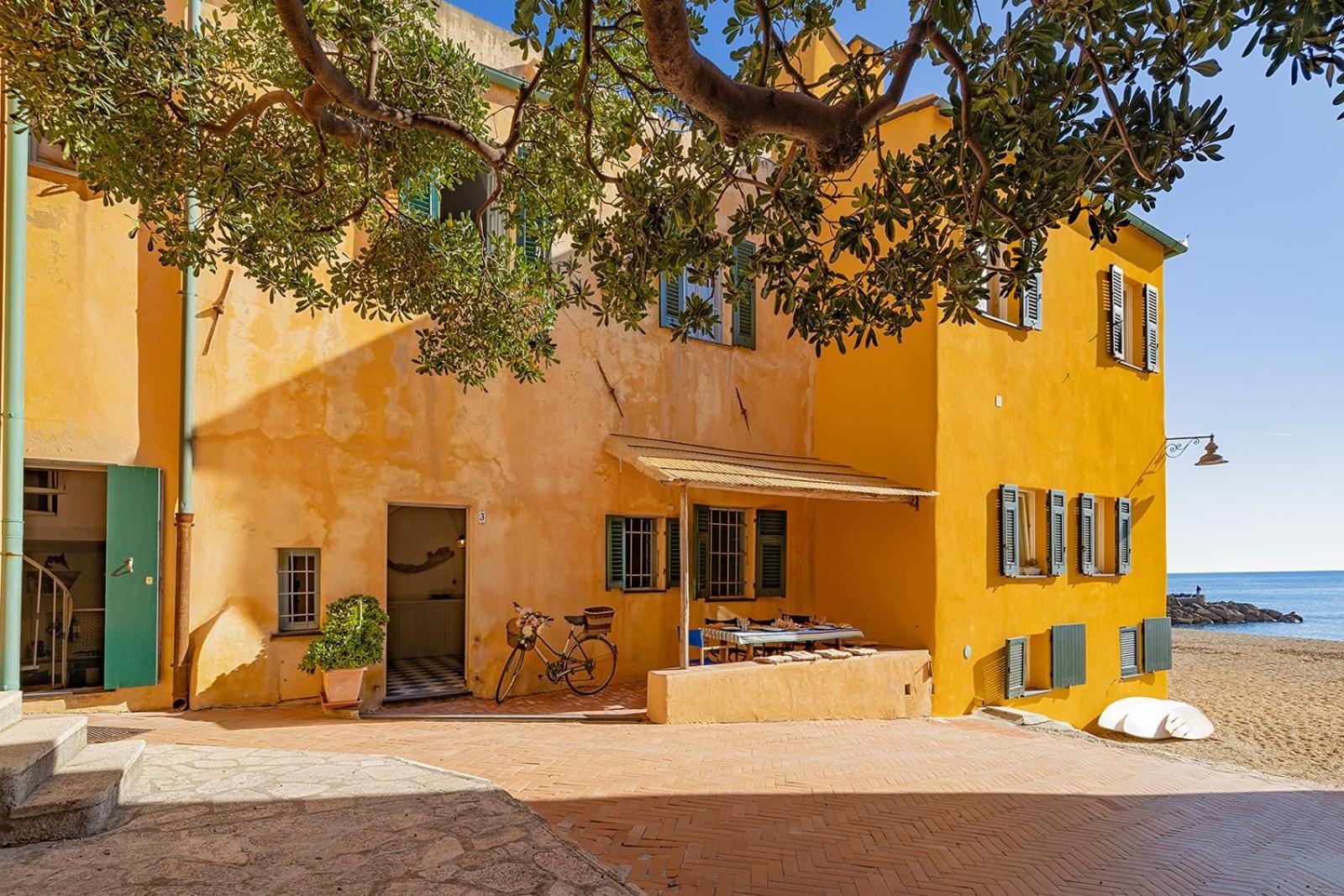 Casa Saracena Fronte Mare Villa Varigotti Exterior photo